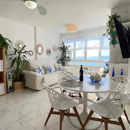 Primera Linea De Playa En Costa Apartamento Torrox